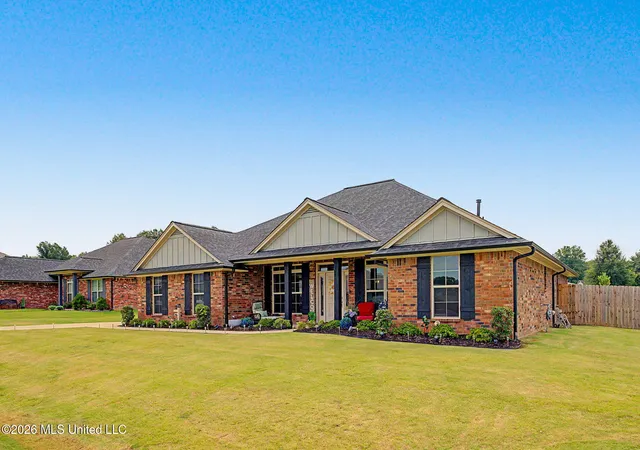 Homes for sale in Horn Lake, MS | 5933 Grove Ln, Horn Lake, MS 38637 | MLS# 4155508