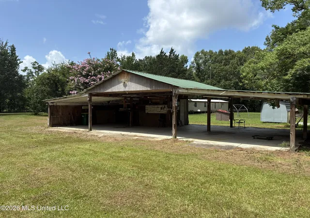 Homes for sale in Lucedale, MS | 6601 Skeeter Branch Rd, Lucedale, MS 39452 | MLS# 4155431