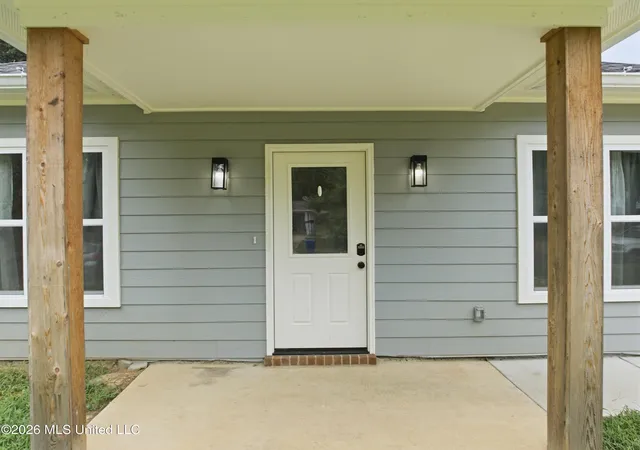 Photo 3 of Single family home for sale at 3035 Normandy Dr, Horn Lake, MS 38637 | MLS# 4158127 | Listing updated on 2026-09-17