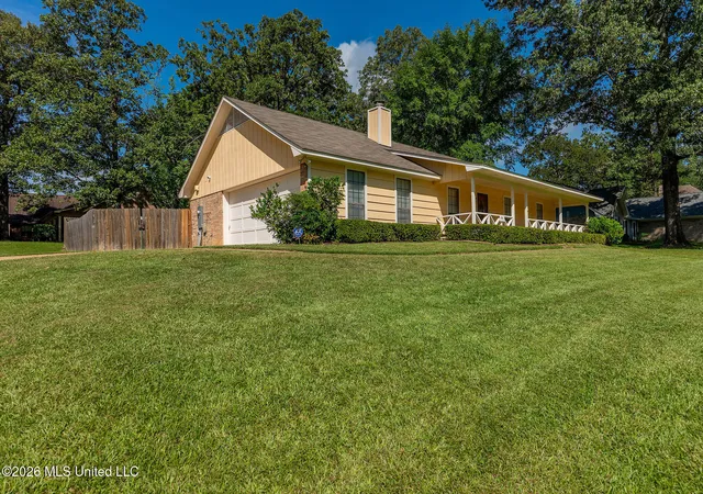 Homes for sale in Byram, MS | 551 Buchanan Dr, Byram, MS 39272 | MLS# 4155482