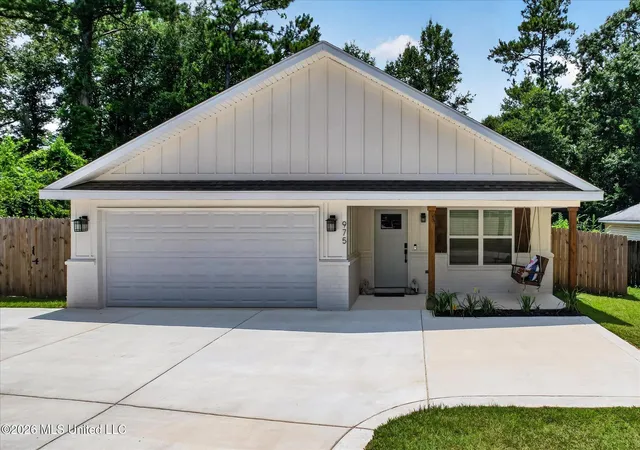 Homes for sale in Diamondhead, MS | 975 Luawai Wy, Diamondhead, MS 39525 | MLS# 4155469