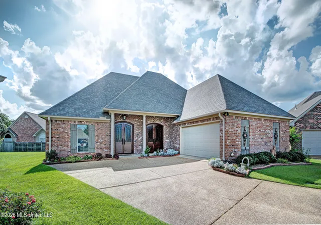 Homes for sale in Flowood, MS | 210 Tradition Cvs, Flowood, MS 39232 | MLS# 4155587