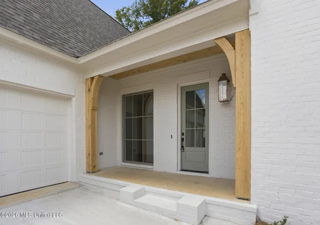Photo 3 of Single family home for sale at 438 Whittington Cir, Madison, MS 39110 | MLS# 4155504 | Listing updated on 2026-07-12