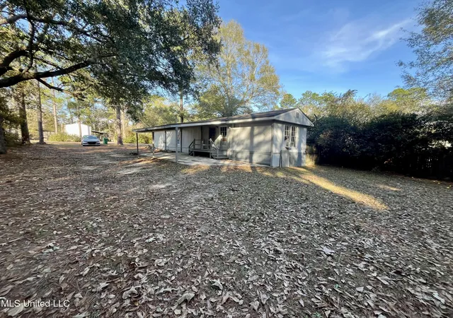 Homes for sale in Diamondhead, MS | 9748 Limu Wy, Diamondhead, MS 39525 | MLS# 4155494
