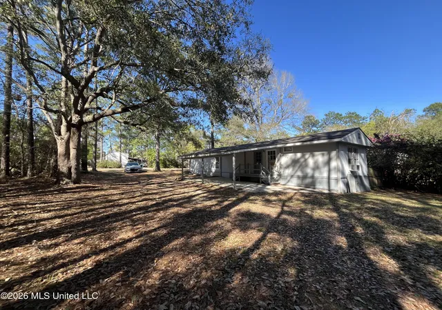 Homes for sale in Diamondhead, MS | 9748 Limu Wy, Diamondhead, MS 39525 | MLS# 4155494
