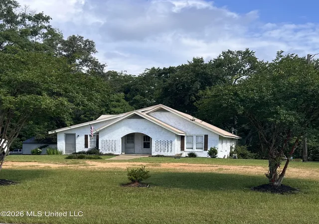 Homes for sale in Jayess, MS | 579 Holmesville Rd, Jayess, MS 39641 | MLS# 4155516