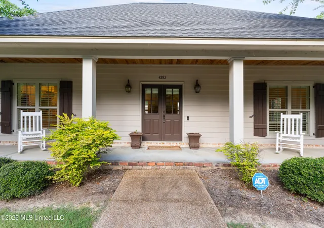 Photo 1 of Single family home for sale at 4282 Berlin Dr, Jackson, MS 39211 | MLS# 4155578 | Listing updated on 2026-09-05