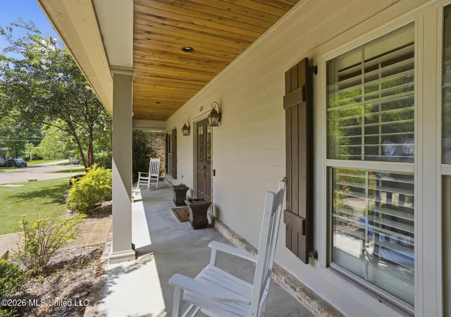 Photo 4 of Single family home for sale at 4282 Berlin Dr, Jackson, MS 39211 | MLS# 4155578 | Listing updated on 2026-10-06