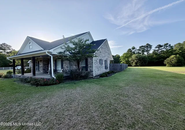 Homes for sale in Moss Point, MS | 1928 Kennedy Ln, Moss Point, MS 39562 | MLS# 4155525