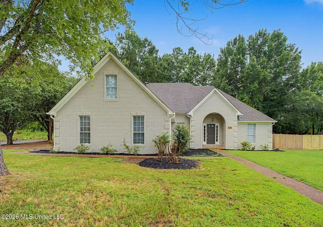 3rd image of 2215 Greencliff Dr, Southaven, MS 38672 | MLS# 4155538
