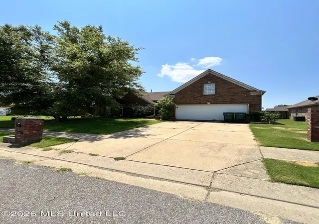 Homes for sale in Southaven, MS | 3887 Rasco Hills Dr, Southaven, MS 38671 | MLS# 4155583