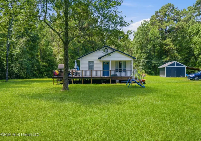 Homes for sale in Moss Point, MS | 3400 Charlie Hudson Rd, Moss Point, MS 39562 | MLS# 4155564