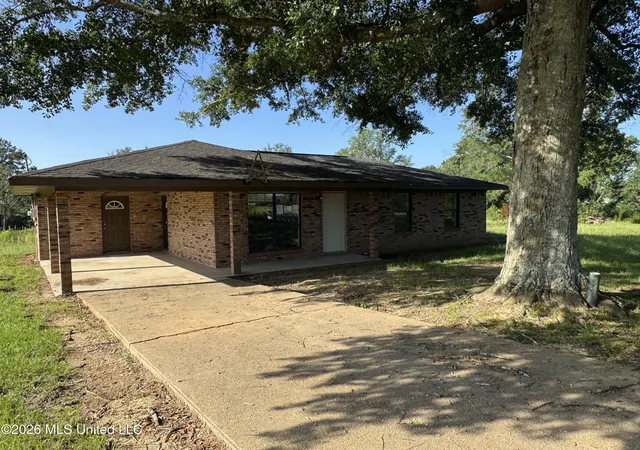 Homes for sale in Mize, MS | 473 Scr 35 5, Mize, MS 39116 | MLS# 4155568