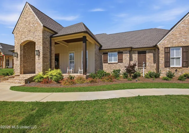 Photo 3 of Sale Pending at 114 Richburg Ct, Pearl, MS 39208 | MLS# 4155589 | Listing updated on 2026-08-30