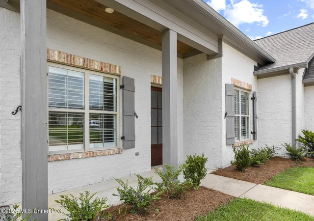 Photo 2 of Single family home for sale at 123 Freeland Ln, Clinton, MS 39056 | MLS# 4155906 | Listing updated on 2026-09-04