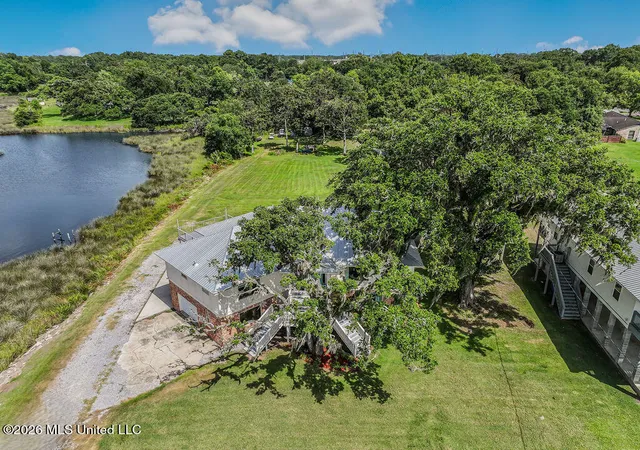 3rd image of 4920 River Rd, Pascagoula, MS 39567 | MLS# 4155661