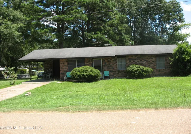 1st image of 102 Norris St, Flora, MS 39071 | MLS# 4155597