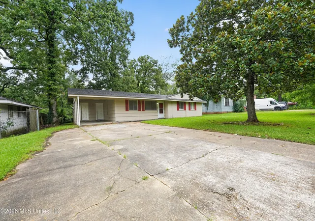 Photo 1 of Sale Pending at 133 Queen Victoria Ln, Jackson, MS 39209 | MLS# 4156054 | Listing updated on 2026-09-10
