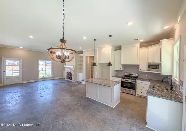 Photo 3 of Single family home for sale at 1001 Riverside Ln, Pearl, MS 39208 | MLS# 4155639 | Listing updated on 2026-09-03