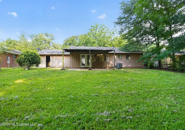 Photo 2 of Single family home for sale at 5312 Cedar Park Dr, Jackson, MS 39206 | MLS# 4156091 | Listing updated on 2026-09-17
