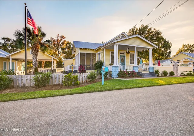 Photo 3 of Single family home for sale at 134 Keller St, Bay Saint Louis, MS 39520 | MLS# 4155656 | Listing updated on 2026-07-13