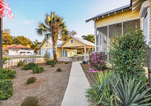 Photo 4 of Single family home for sale at 134 Keller St, Bay Saint Louis, MS 39520 | MLS# 4155656 | Listing updated on 2026-07-13