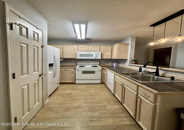 5th image of 7517 Oak Cove Dr, Biloxi, MS 39532 | MLS# 4155842