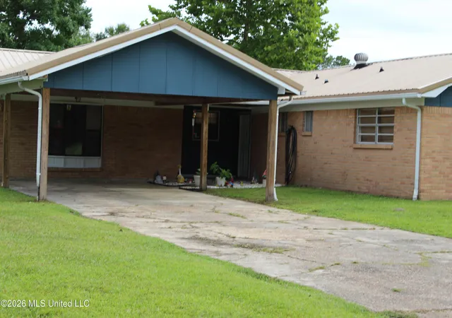 Homes for sale in Moss Point, MS | 8517 Greenfields Rd, Moss Point, MS 39562 | MLS# 4155874