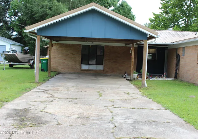 Homes for sale in Moss Point, MS | 8517 Greenfields Rd, Moss Point, MS 39562 | MLS# 4155874