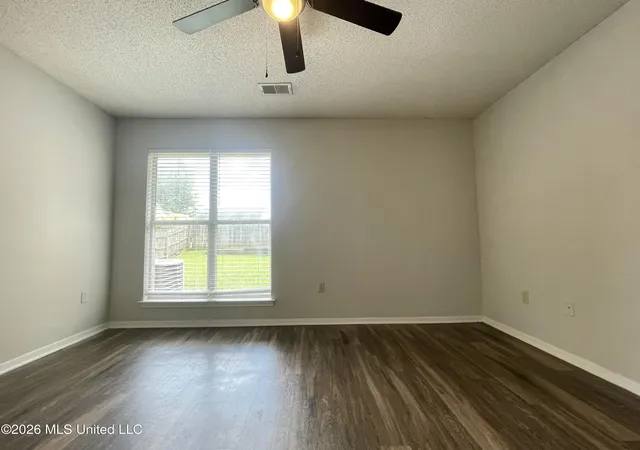 Homes for sale in Southaven, MS | 1077 Mcgowan Dr, Southaven, MS 38671 | MLS# 4155692