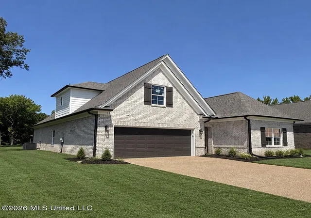 Photo 2 of Sale Pending at 6373 River Ln, Walls, MS 38680 | MLS# 4156566 | Listing updated on 2026-08-25