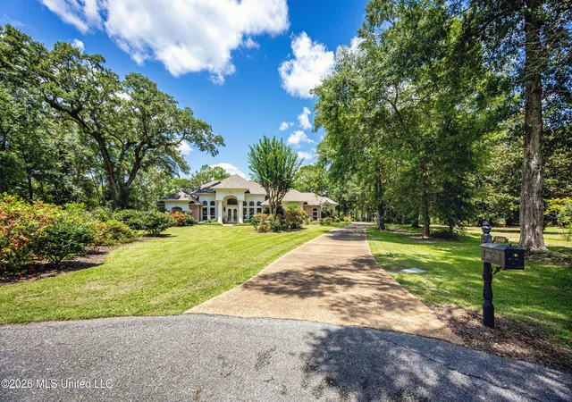 Photo 4 of Single family home for sale at 2408 Olde Oak Pointe, Ocean Springs, MS 39564 | MLS# 4157186 | Listing updated on 2026-09-28