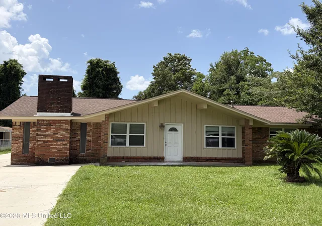 Photo 1 of Single family home for sale at 2191 Floyd Dr, Biloxi, MS 39531 | MLS# 4156408 | Listing updated on 2026-09-14