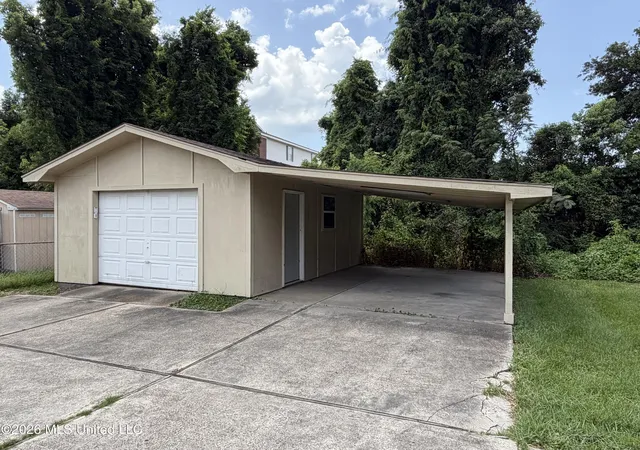 Photo 3 of Single family home for sale at 2191 Floyd Dr, Biloxi, MS 39531 | MLS# 4156408 | Listing updated on 2026-09-14
