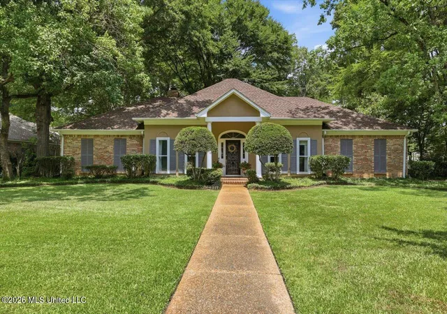 Single family home for sale at 217 Oak Holw Dr, Madison, MS 39110 | MLS# 4155948