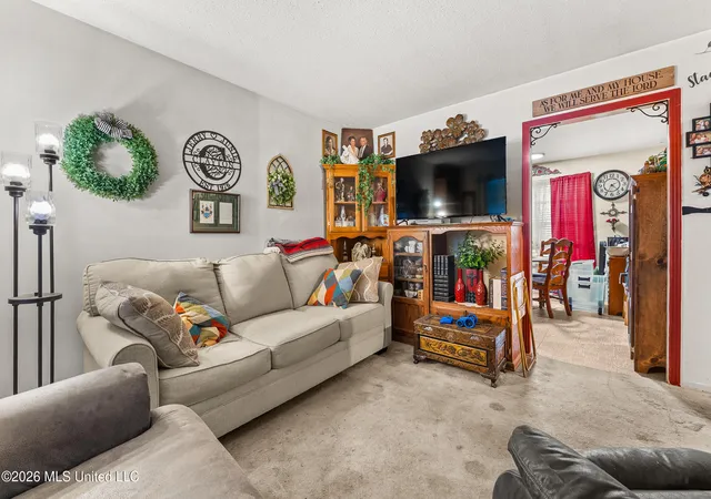 Photo 2 of Sale Pending at 3010 Normandy Dr, Horn Lake, MS 38637 | MLS# 4155799 | Listing updated on 2026-07-16