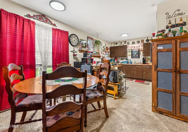 Photo 4 of Sale Pending at 3010 Normandy Dr, Horn Lake, MS 38637 | MLS# 4155799 | Listing updated on 2026-07-16