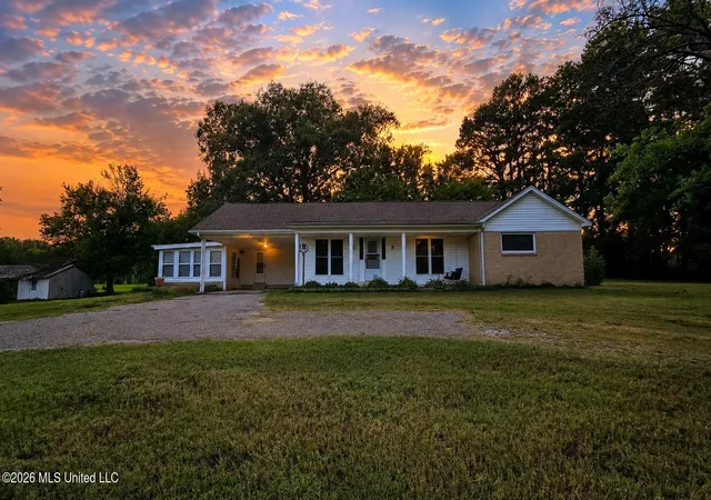 Homes for sale in Lake Cormorant, MS | 35 Hwy 301, Lake Cormorant, MS 38641 | MLS# 4155819