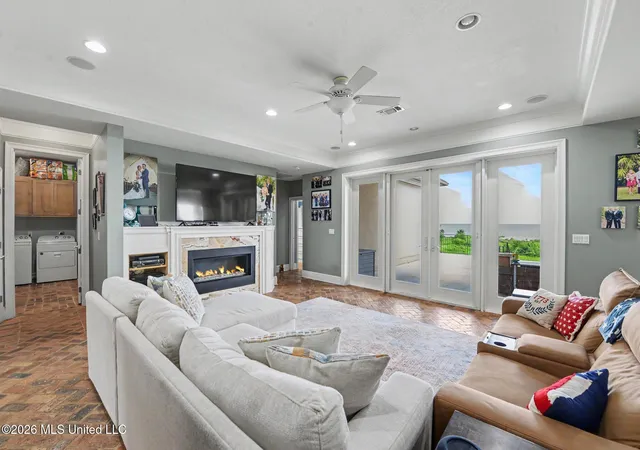 image of 1816 Seashore Ave, Ocean Springs, MS 39564 | MLS# 4155815