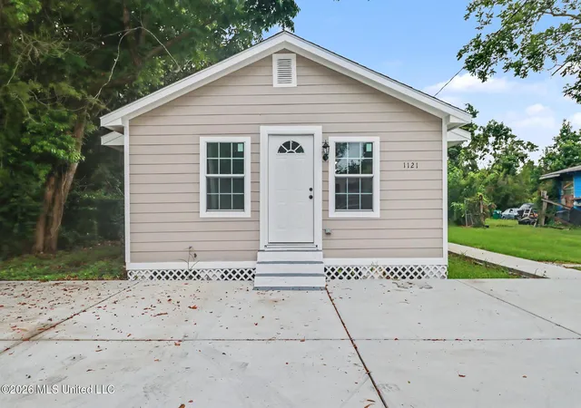 Photo 1 of Single family home for sale at 1121 43rd Avenue, Gulfport, MS 39501 | MLS# 4155926 | Listing updated on 2026-09-10