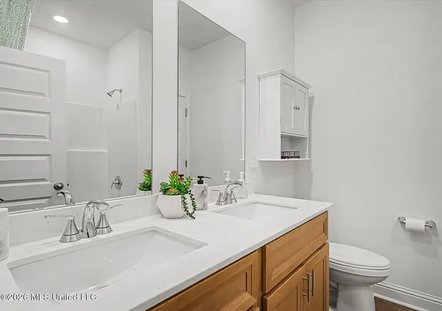 Homes for sale in Ocean Springs, MS | 3715 Olivia Dr, Ocean Springs, MS 39564 | MLS# 4155804