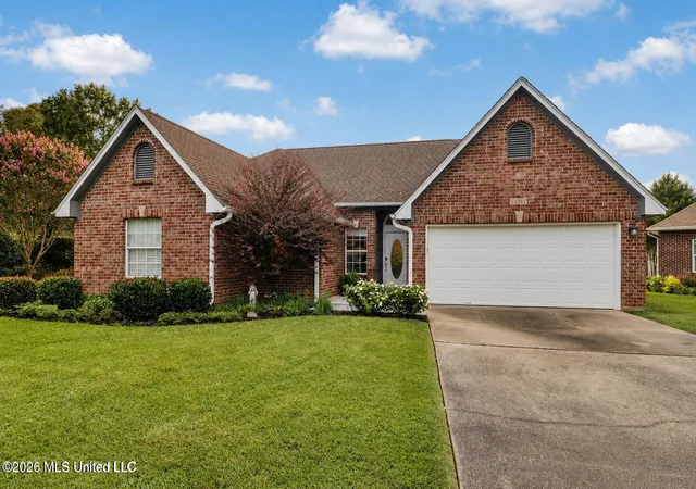 Photo 2 of Single family home for sale at 15385 Lakeview Ct, Gulfport, MS 39503 | MLS# 4155822 | Listing updated on 2026-09-14