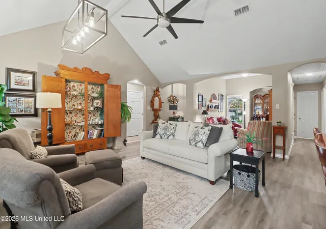 Photo 4 of Single family home for sale at 15385 Lakeview Ct, Gulfport, MS 39503 | MLS# 4155822 | Listing updated on 2026-09-14