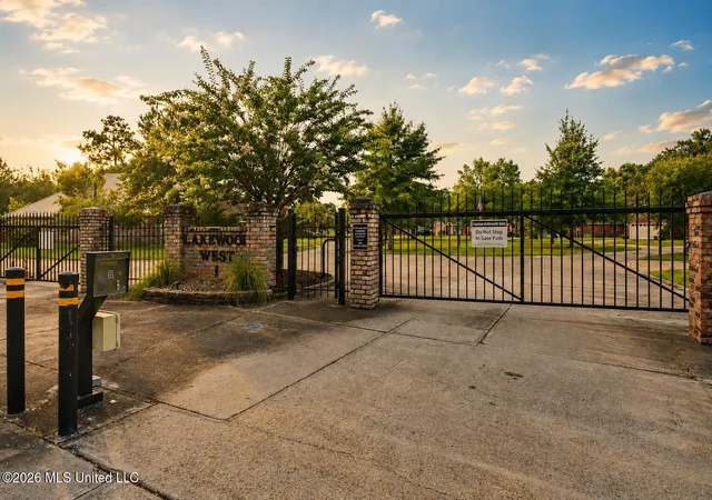 Homes for sale in Gautier, MS | 1833 Perdido Blvd, Gautier, MS 39553 | MLS# 4155898