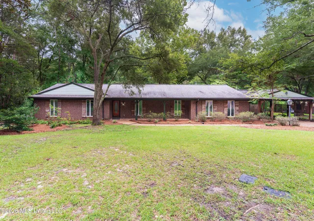Photo 1 of Single family home for sale at 105 Mclendon Dr, Raymond, MS 39154 | MLS# 4155984 | Listing updated on 2026-09-15