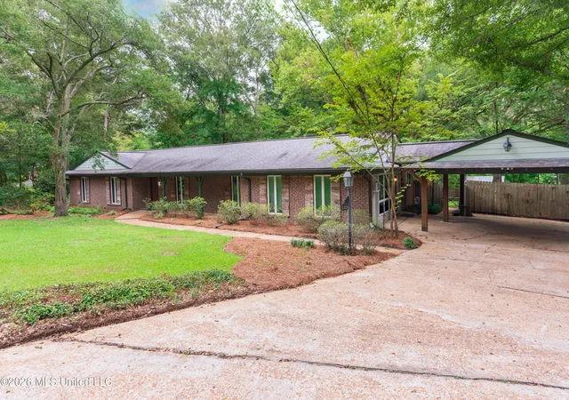 Photo 4 of Single family home for sale at 105 Mclendon Dr, Raymond, MS 39154 | MLS# 4155984 | Listing updated on 2026-09-15