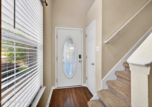 Photo 3 of Sale Pending at 19373 W Lake Village Dr, Gulfport, MS 39503 | MLS# 4155848 | Listing updated on 2026-10-24