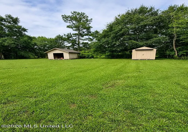 3rd image of 39 Leo Eaves Rd, Picayune, MS 39466 | MLS# 4155858
