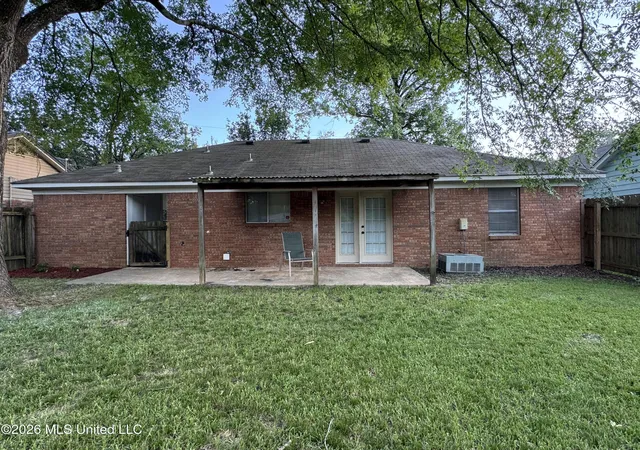 Photo 3 of Sale Pending at 1660 Ravenwood Ln, Pearl, MS 39208 | MLS# 4155935 | Listing updated on 2026-08-17