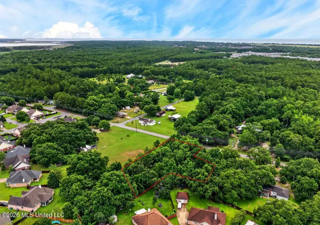 Homes for sale in Ocean Springs, MS | 8008 Pointe Aux Chenes Rd, Ocean Springs, MS 39564 | MLS# 4155877